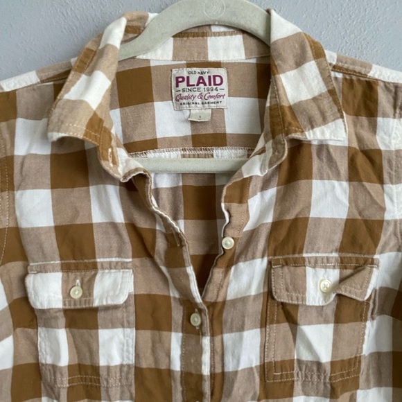 Old Navy Womens Size Small Button Down Size Small Plaid Tan White Neutral - Picture 2 of 10